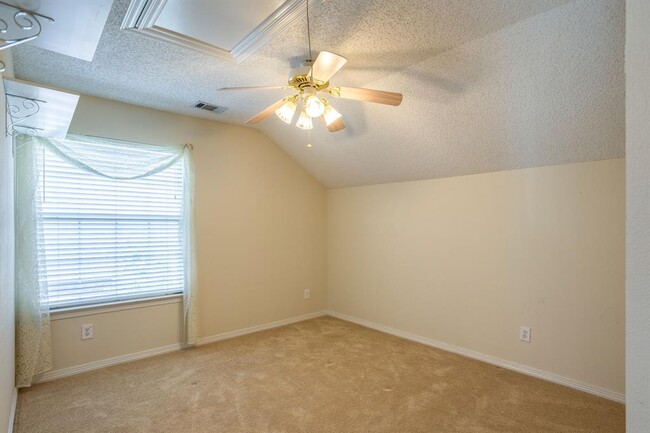 Building Photo - 1304 Pagewynne Dr