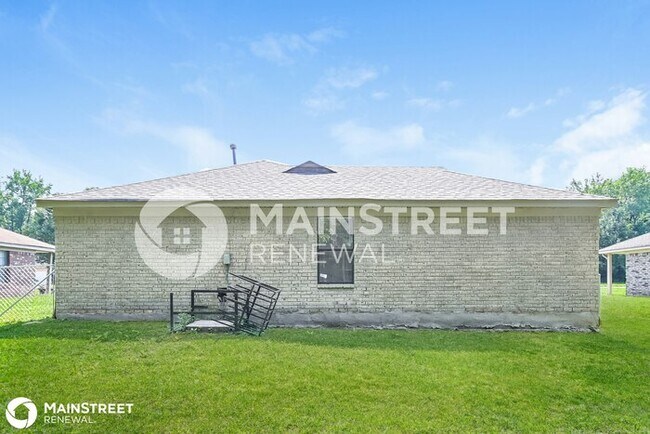 Building Photo - 3755 Kerwin Dr