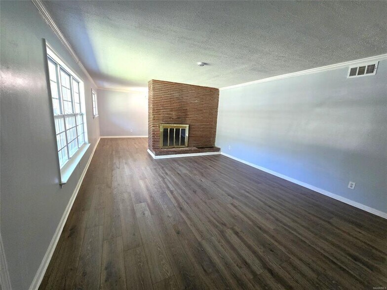 Building Photo - 3608 Princeton Rd