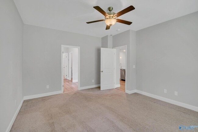 Building Photo - 147 Ivy Vine Dr