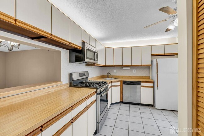 Building Photo - 91 Chelsea Ct