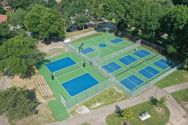 Building Photo - 2268 Shady Ave