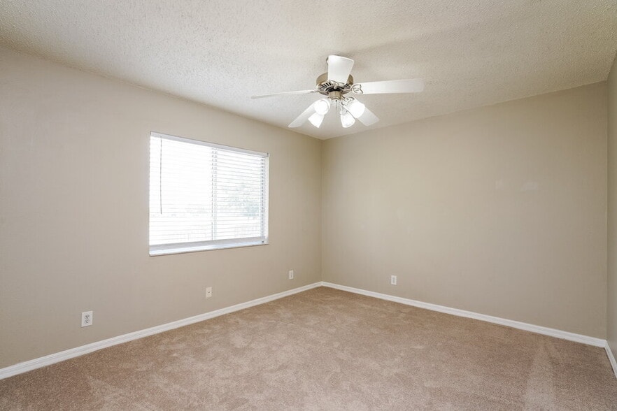 Building Photo - 13123 Fennway Ridge Dr