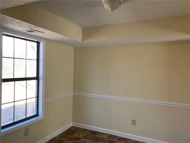 Building Photo - 244 Christy Ln