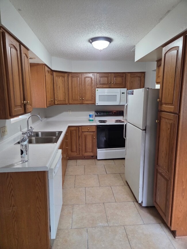 Building Photo - 315 N 1st St