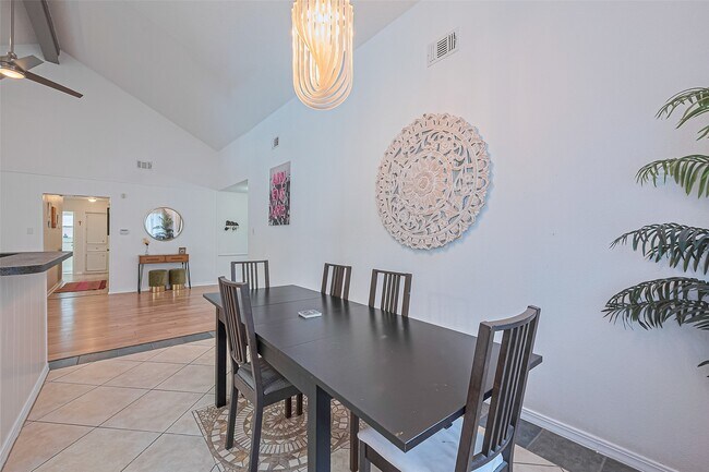 Building Photo - 8018 Zimmermann Dr