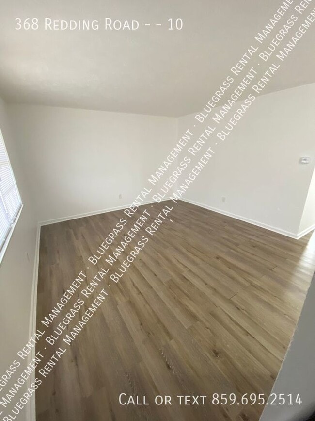 Building Photo - Newly Renovated Spacious 1 Bed in Amazing ...