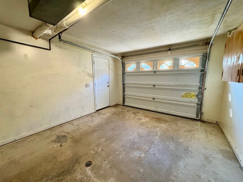 Building Photo - 4646 13th St NW