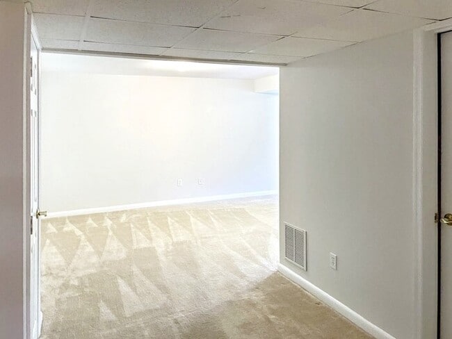 Building Photo - 13382 Brookfield Ct