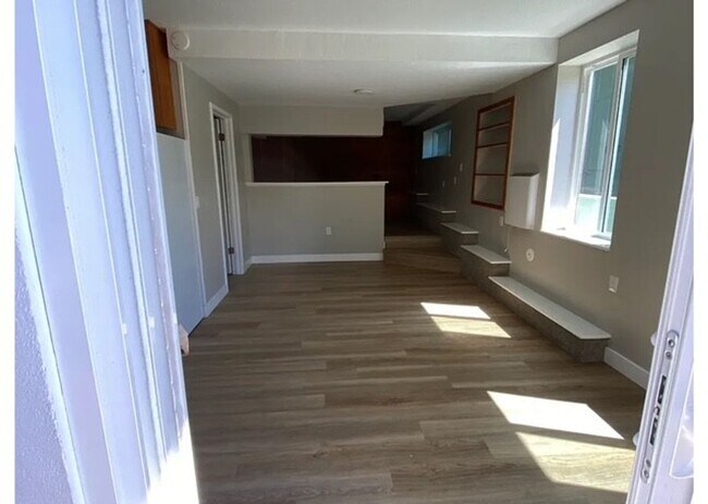 Building Photo - Beautiful Remodeled Home in Cayucos