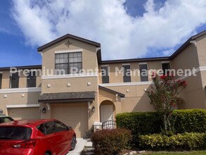 Building Photo - 2228 Seven Oaks Dr