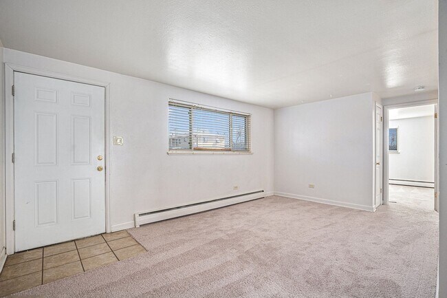 Building Photo - 4515 Flower St