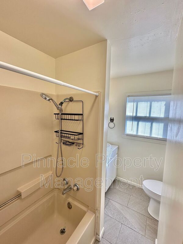 Building Photo - 3207 Grape Creek Rd