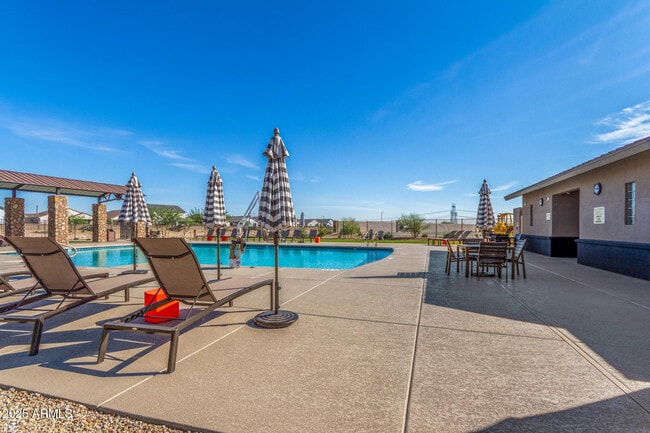 Building Photo - 14643 W Sand Hills Rd