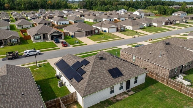 Building Photo - 10313 Brandi Kay Dr