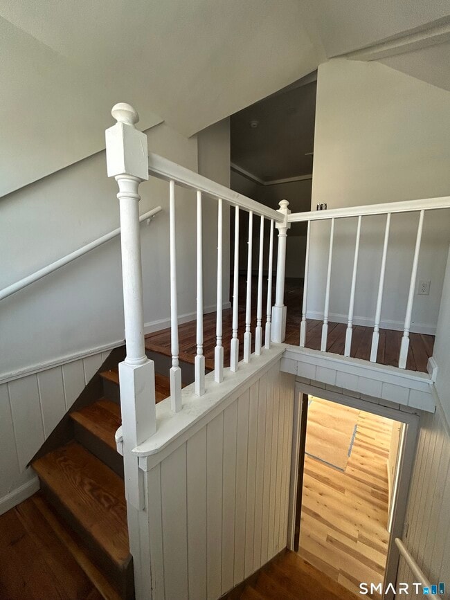 Building Photo - 95 Cedar St