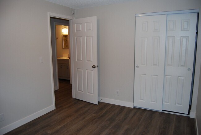 Building Photo - Coming Soon! 3 Bedroom Home Coming Soon McMinnville OR