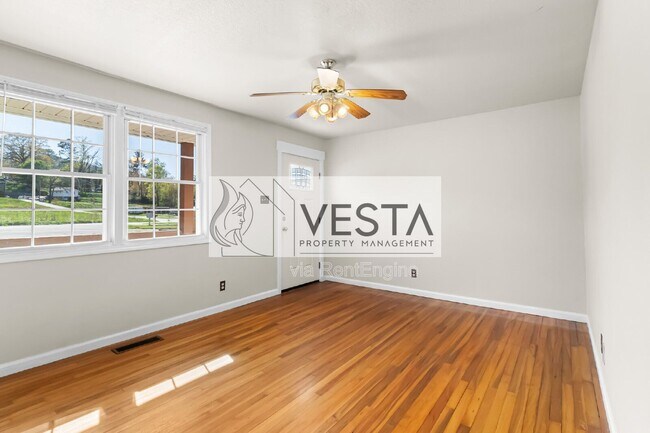 Building Photo - 16 Fortunate Dr