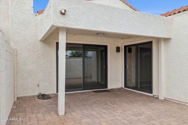 Building Photo - 15020 N 40th St