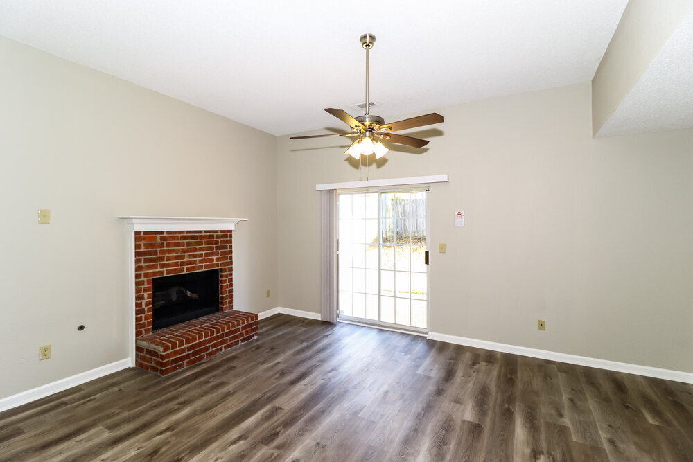 Building Photo - 1024 Scofield Dr