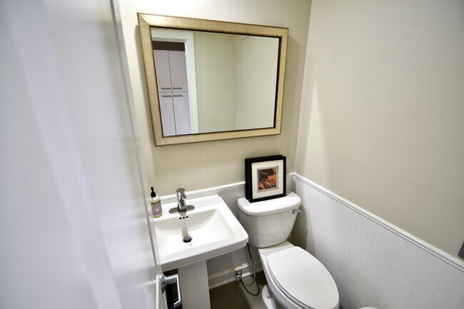 Building Photo - 258 Jackson St