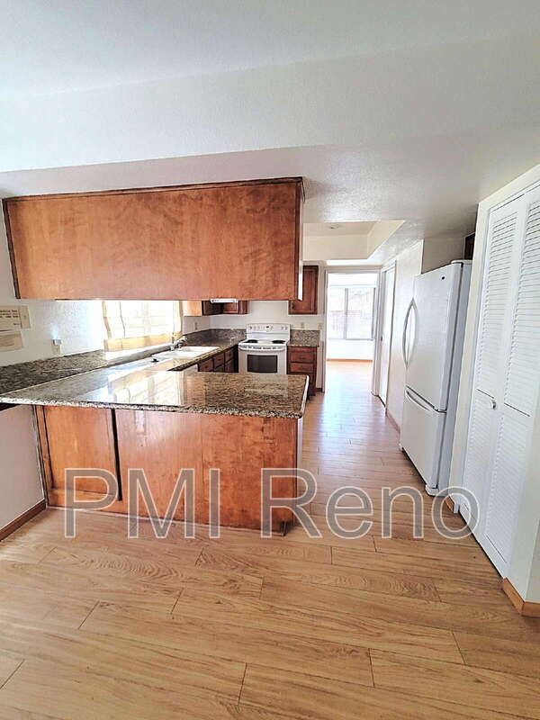 Building Photo - 6403 Meadow Country Dr