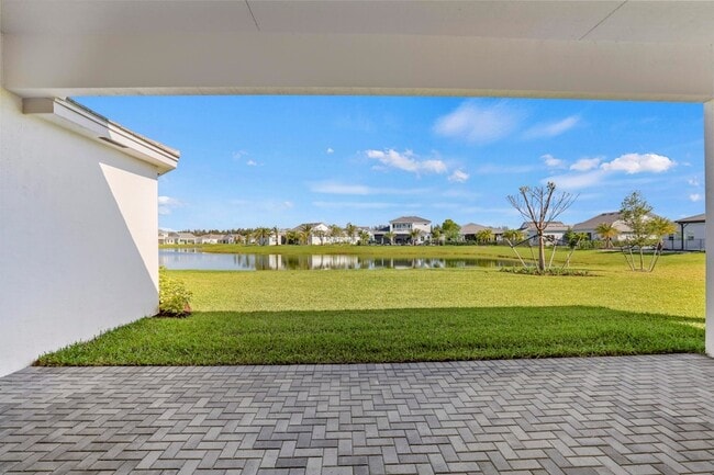 Building Photo - 14823 Wildwood Cir