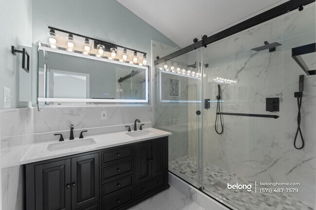 Building Photo - 47339 Blackwater Falls Terrace