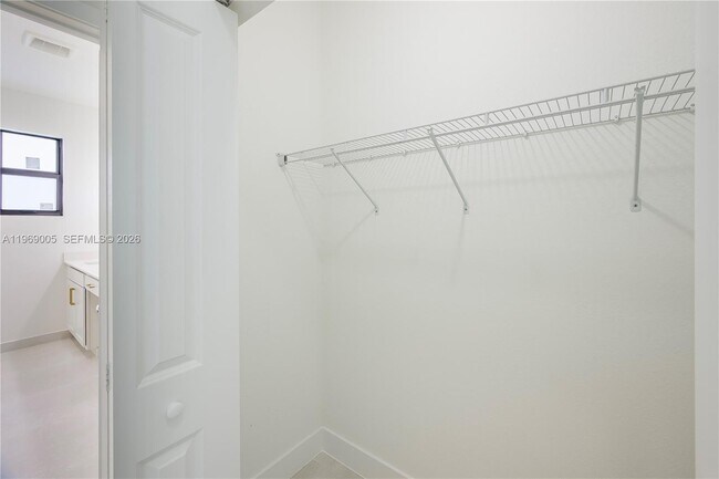 Building Photo - 32242 SW 194th Ave