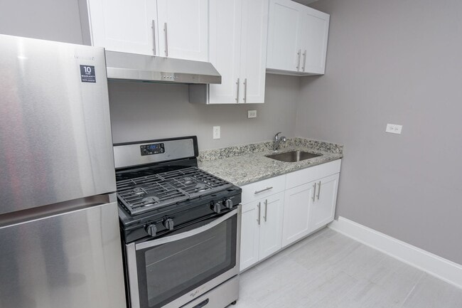 Interior Photo - 8209 S Ellis Avenue (NEW)