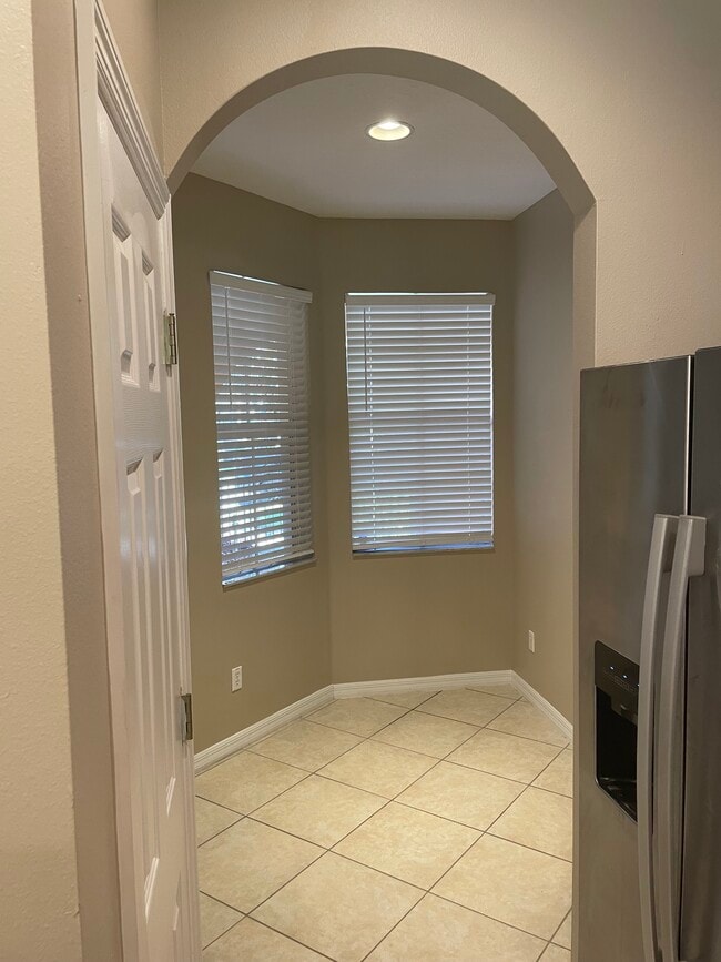 Building Photo - 5036 Fiorella Ln
