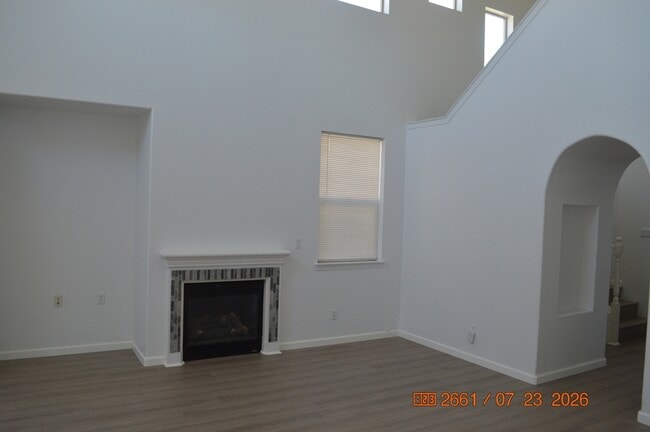 Building Photo - 16777 English Country Trail