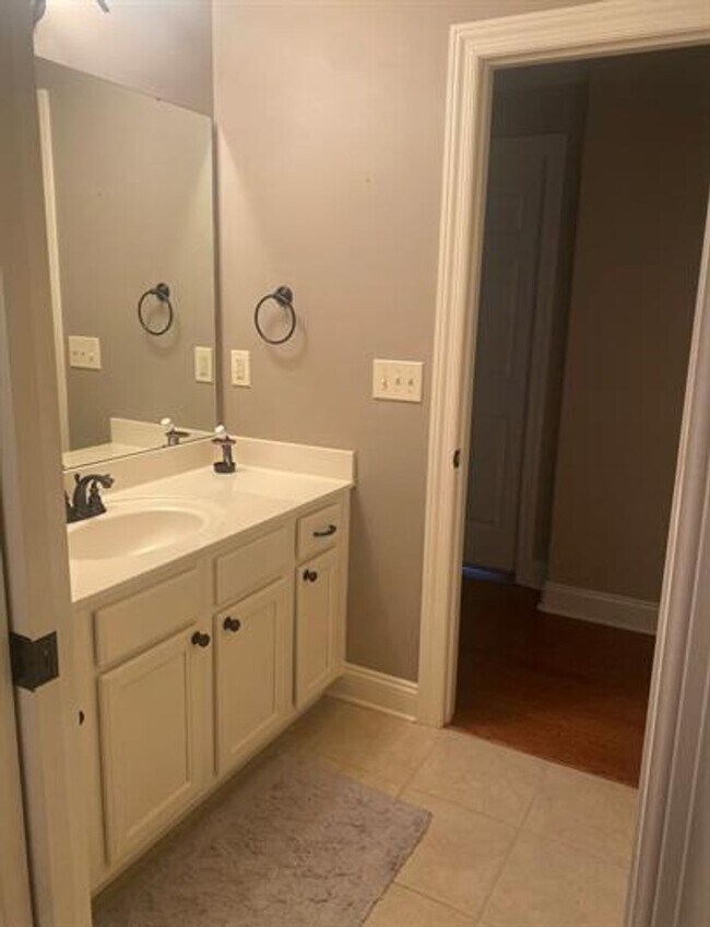 Building Photo - Coming Soon - Immaculate 4-BR Rental in Desirable Whitworth Farms! **FENCED YARD**