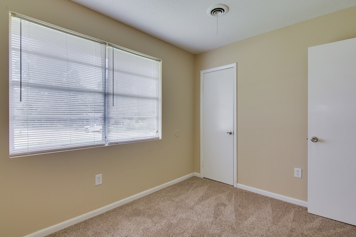 Building Photo - 2925 Audubon Pl