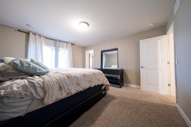 Building Photo - 13864 Kaylemore Trl