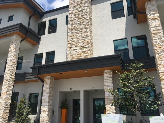 Building Photo - 10461 NW 82nd St