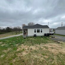 Building Photo - Million Street