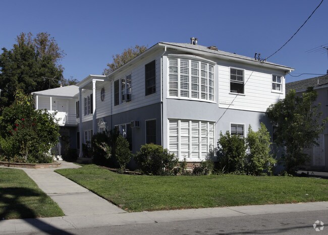 Primary Photo - 11153-11157 1/2 Acama St