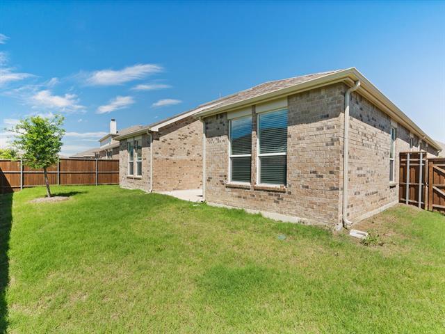 Building Photo - 803 Goldenrod Ln