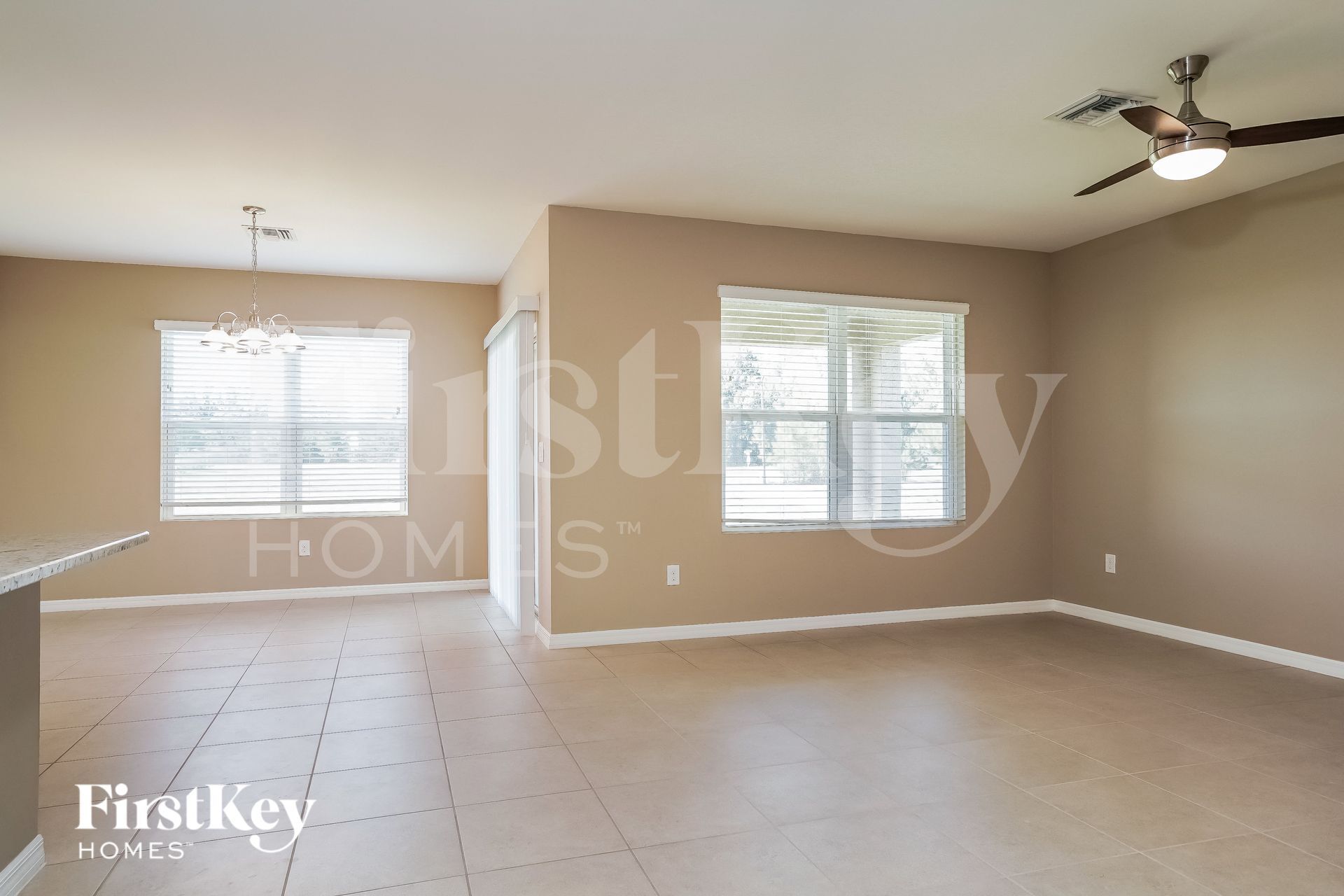 Building Photo - 1110 NW 24th Pl