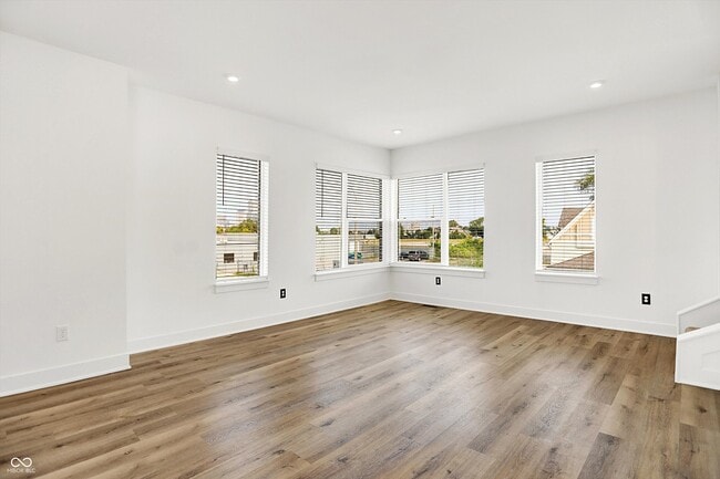 Building Photo - 1303 Deloss St