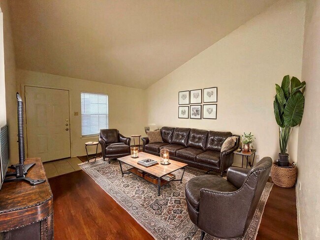 Building Photo - 4508 Dorsett Oaks Cir