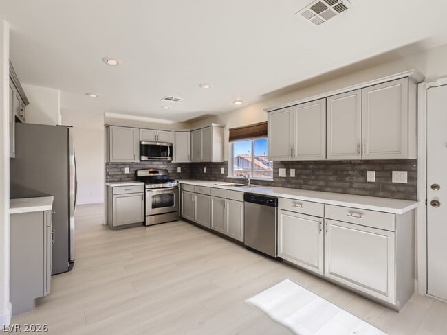 Building Photo - 1220 Swanbrooke Dr