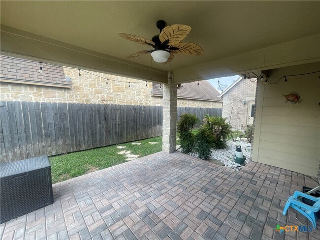 Building Photo - 34 Cotswold Ln