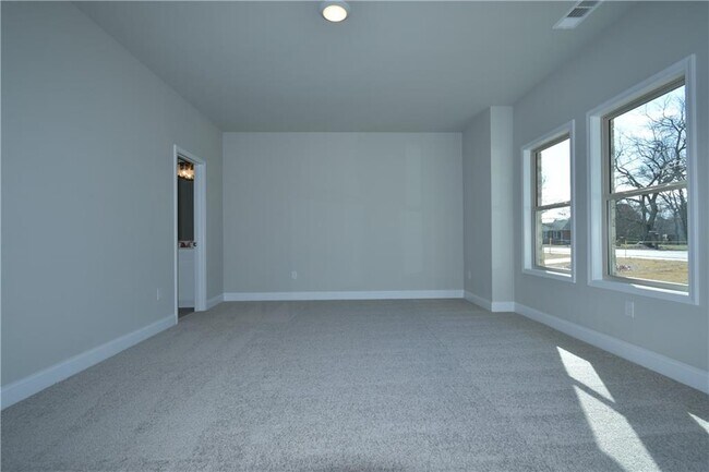 Building Photo - 2350 Britt St