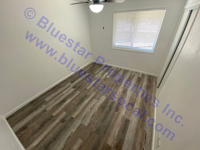 Building Photo - Just Listed in Apple Valley!!!