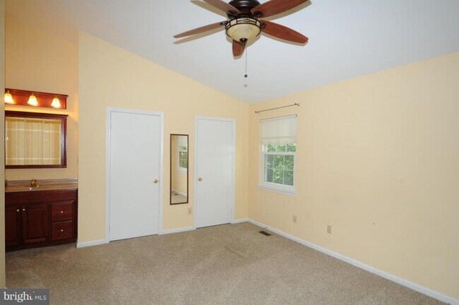 Building Photo - 6760 Cardinal Woods Ct