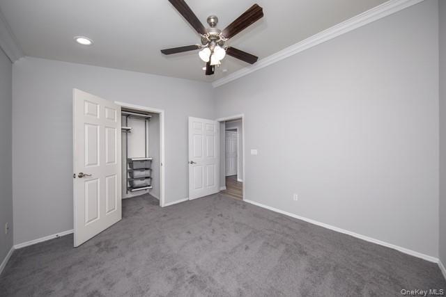 Building Photo - 109 Village Green Dr