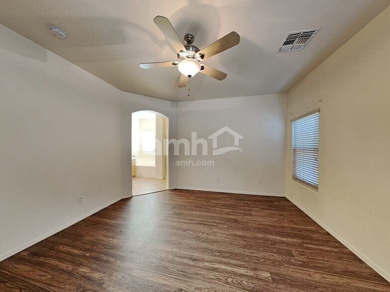 Building Photo - 3240 W Hayden Peak Dr