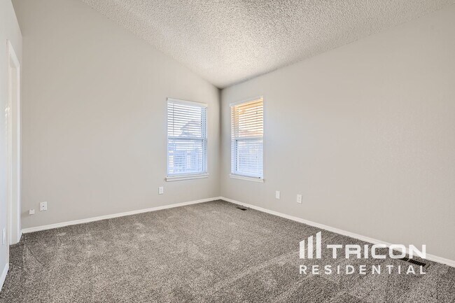 Building Photo - 16854 Dandelion Way